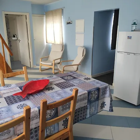 Yellow Door בית נופש *