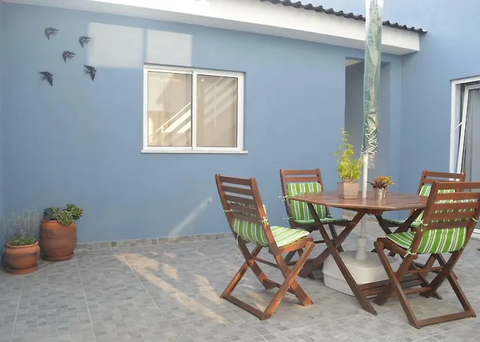 Yellow Door 度假居 *